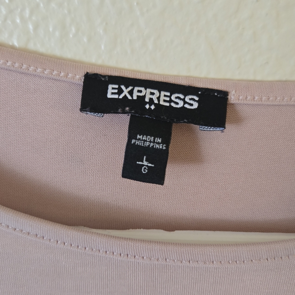 Express Crewneck Super Soft T sz L